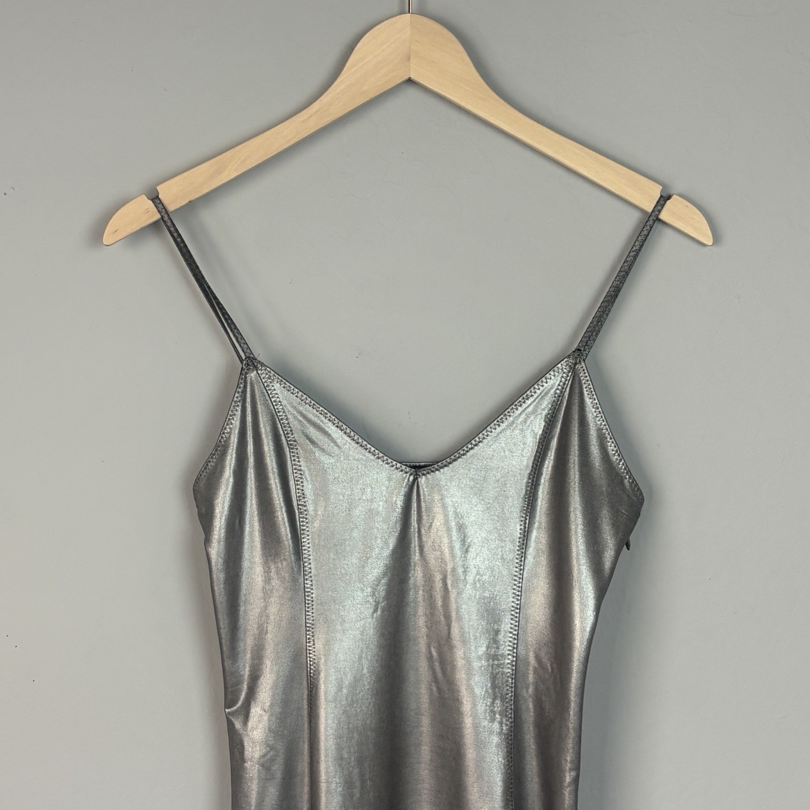 Forever 21 Dress Womens M Silver Pewter Metallic Stretch Party Dress New Years