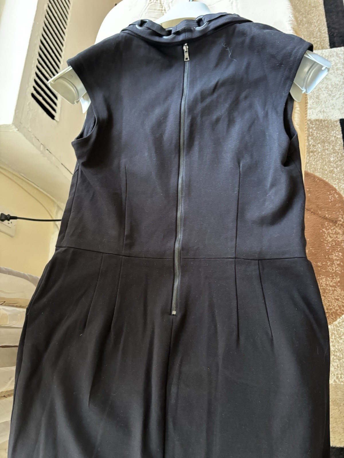 Cynthia Steffe Black Chain Accent Sheath Short Dress 8 Sleeveless