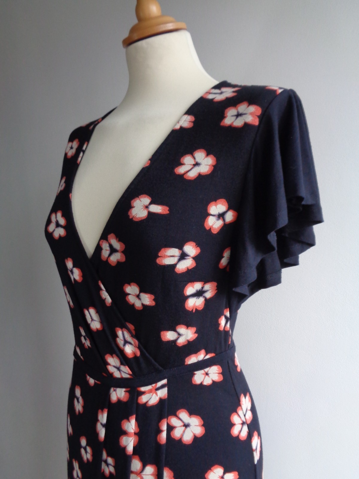 FENN WRIGHT MANSON Black Pink Floral Jersey Dress UK Size 10 Summer Casual
