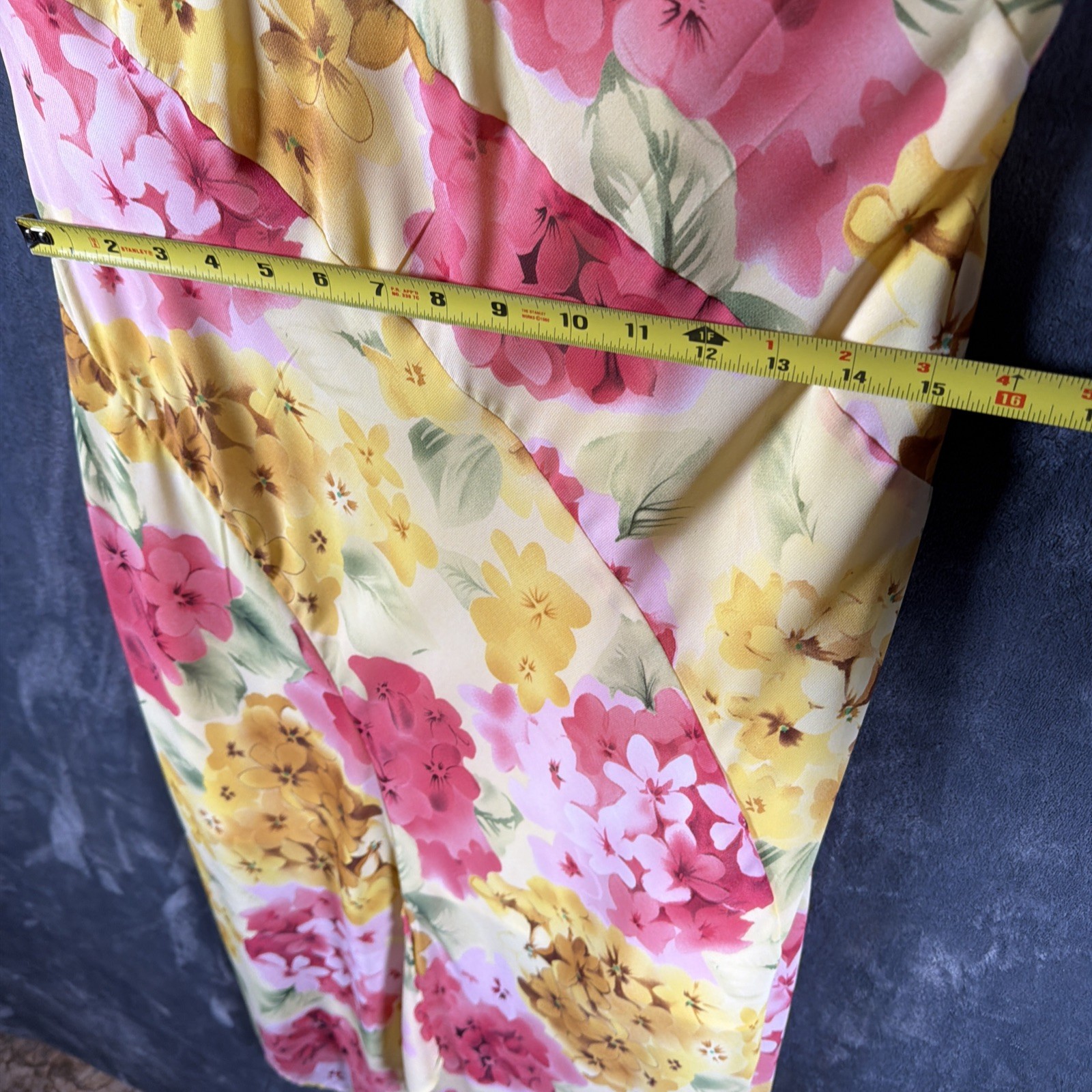 A Wild Thyme dress M Fully Lined a showstopper for any sun-drenched occasion!