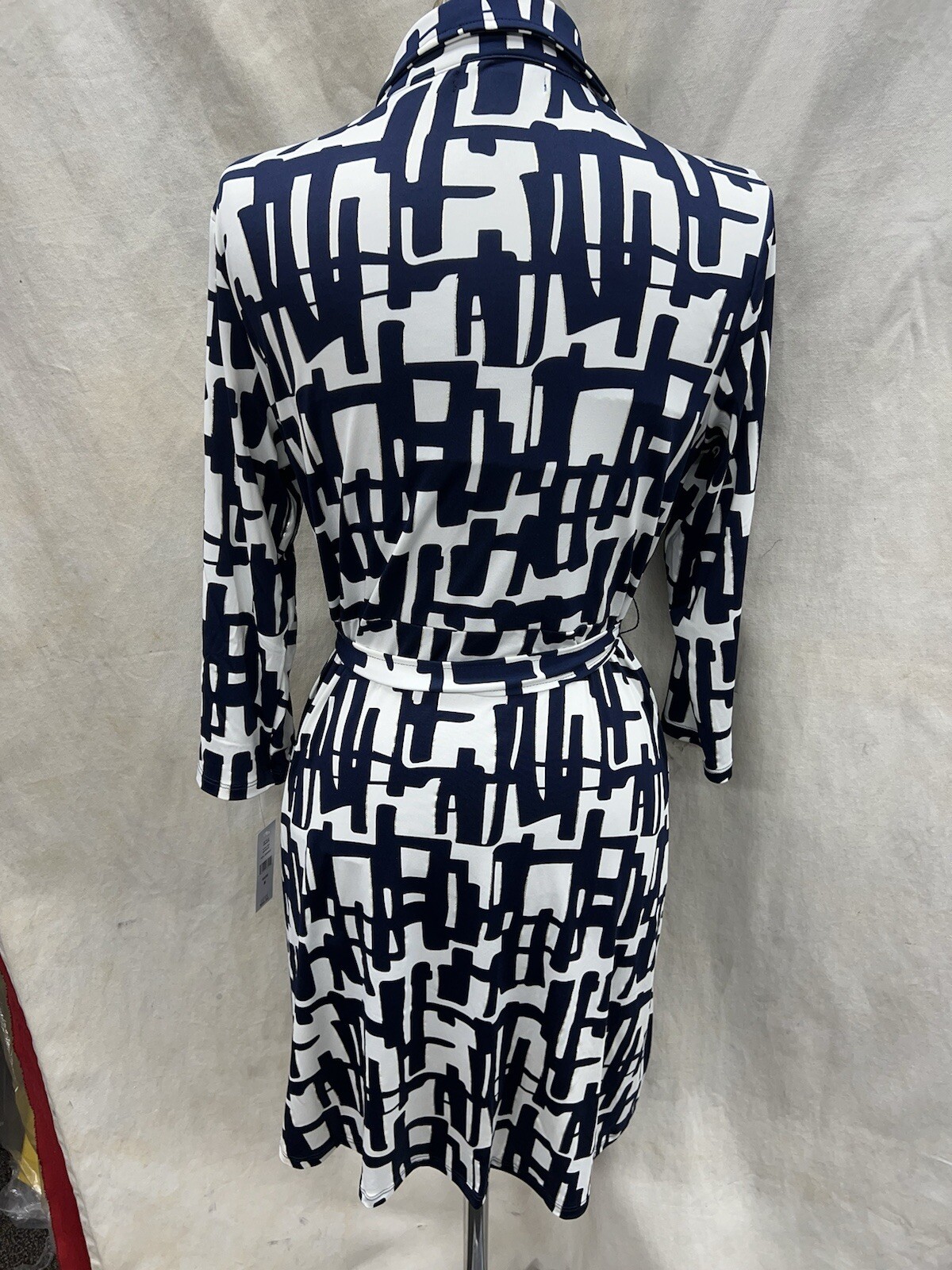 GLAMOUR DRESS BY JOHN MEYER/RETAIL$120/SIZE 16W/LENGTH 39″/NEW WITH TAG/NAVY