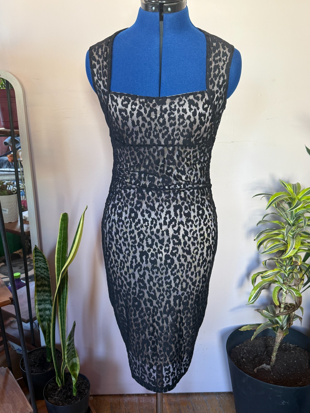 Vintage Y2K Moda International Women’s SMALL Black Leopard Lace Sheath Dress