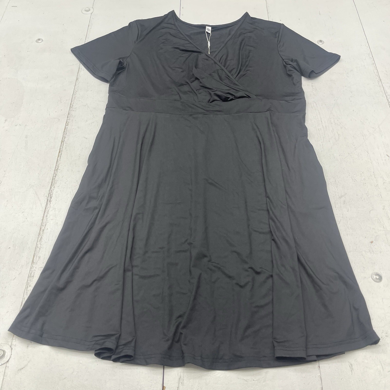 Your Style Black Short Sleeve Cross Over V Neck Knee Length Dress Women’s 3XL