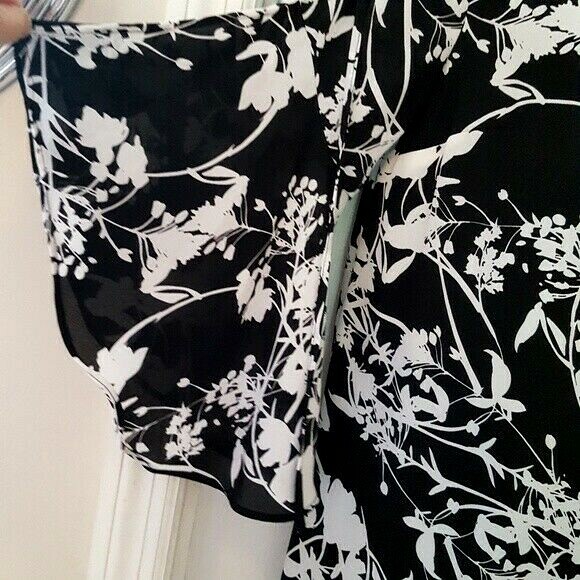 Worthington Womens Dress Size Small Black White Floral Lace Up Flutter Sleeve