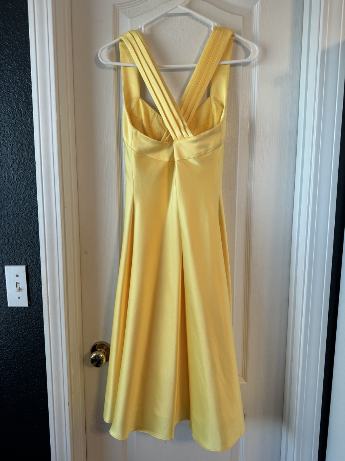Women’s Calvin Klein Yellow A Line Formal Criss Cross Back Midi Size Small