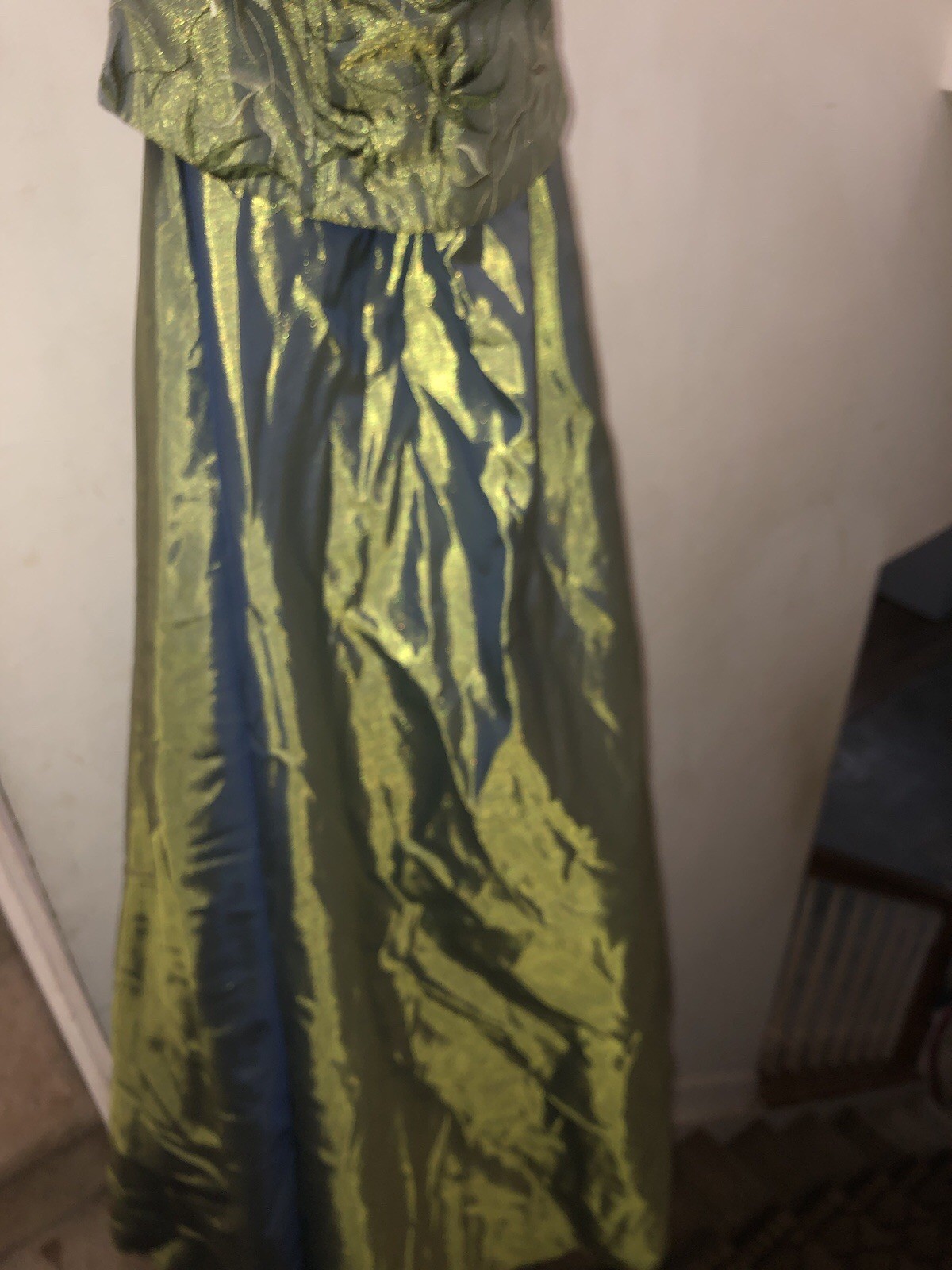 Scott McClintock millennium 2000 Size 6 Green prom dress