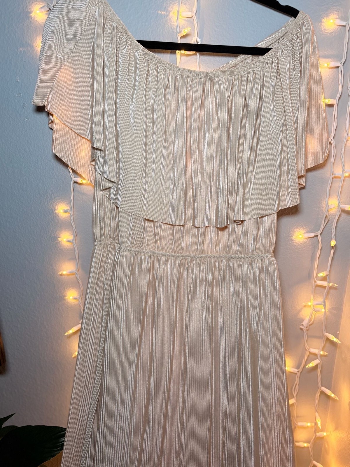 Bella Ella Boutique Slow Dancing Ribbed Off Shoulder Maxi Dress in Champagne