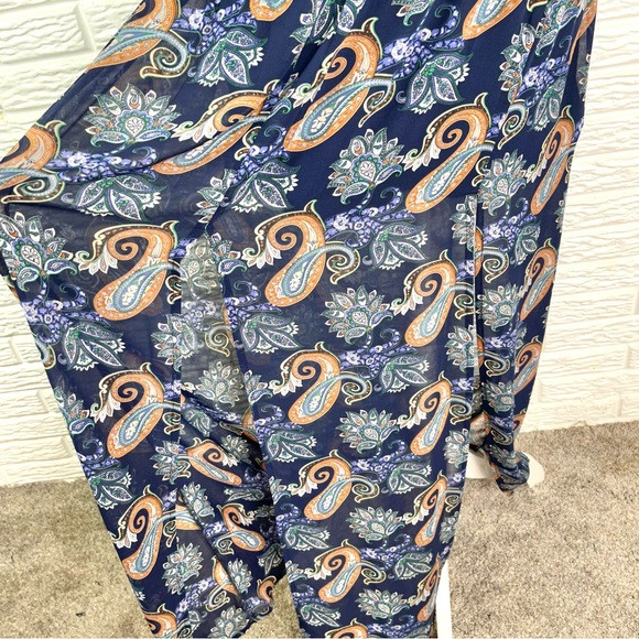 Tobi Multicolored Paisley Open Back Maxi Dress Size Small Pleated Accents
