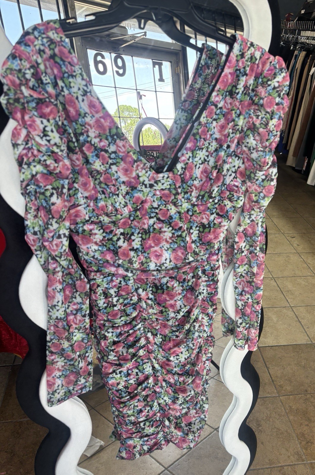 ASTR The Label Pink Floral Ruched V-Neck Puff Long Sleeve Bodycon Dress M