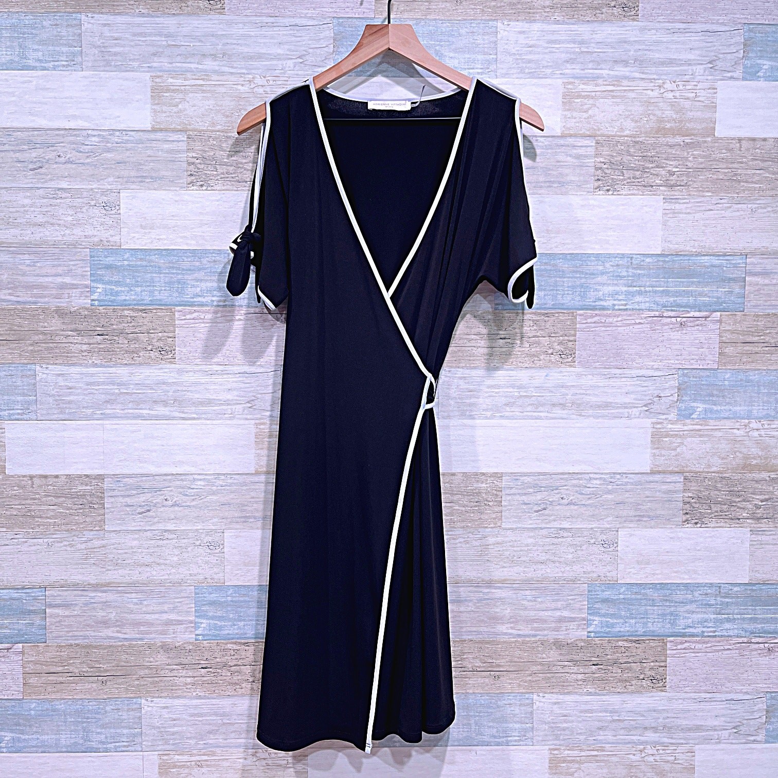ADRIENNE VITTADINI Tipped Tie Wrap Dress Black White Jersey Career Womens Small