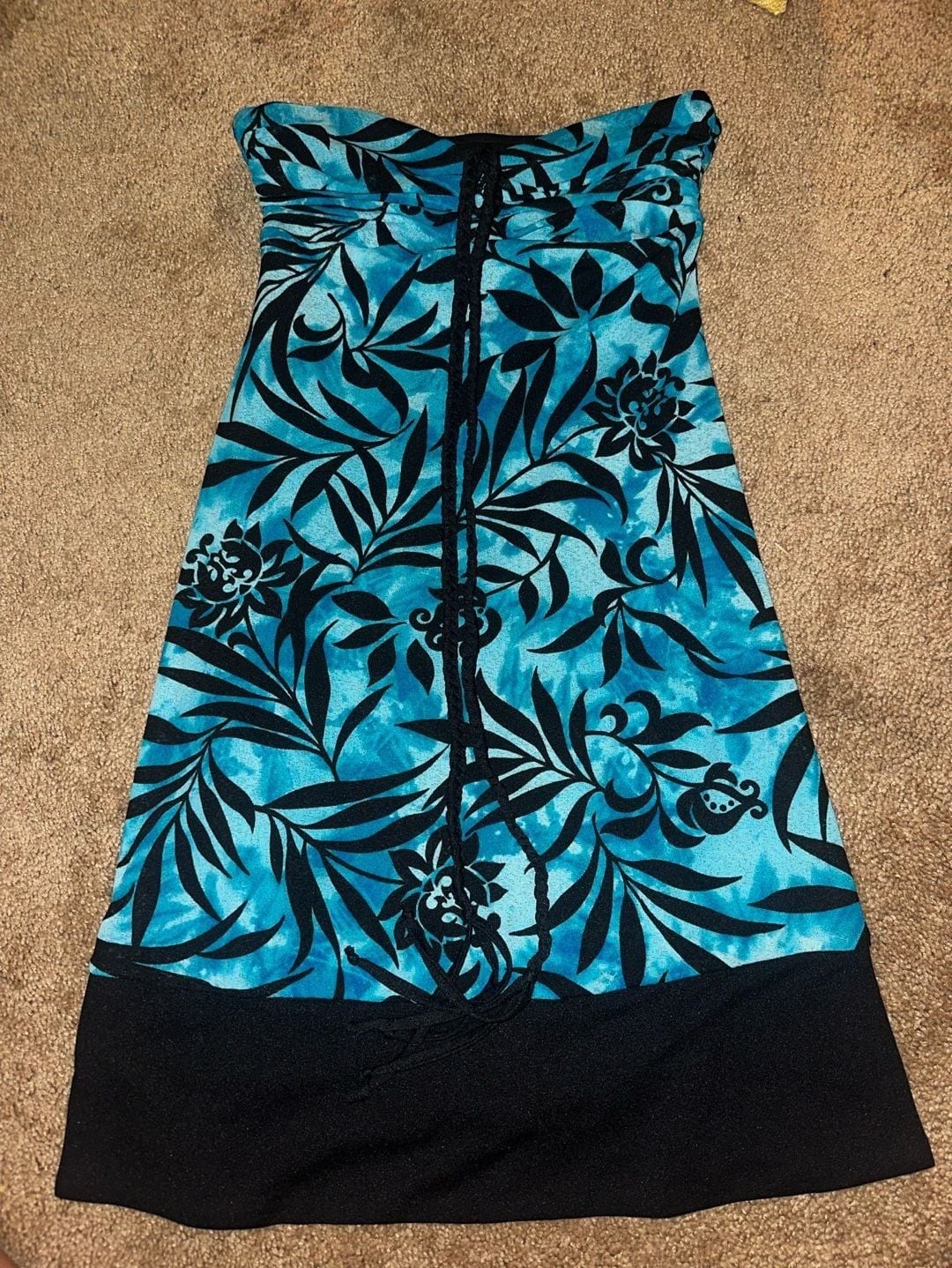B. Darlin Women’s Blue and Black Floral Print Strapless Lace-Up Front Dress