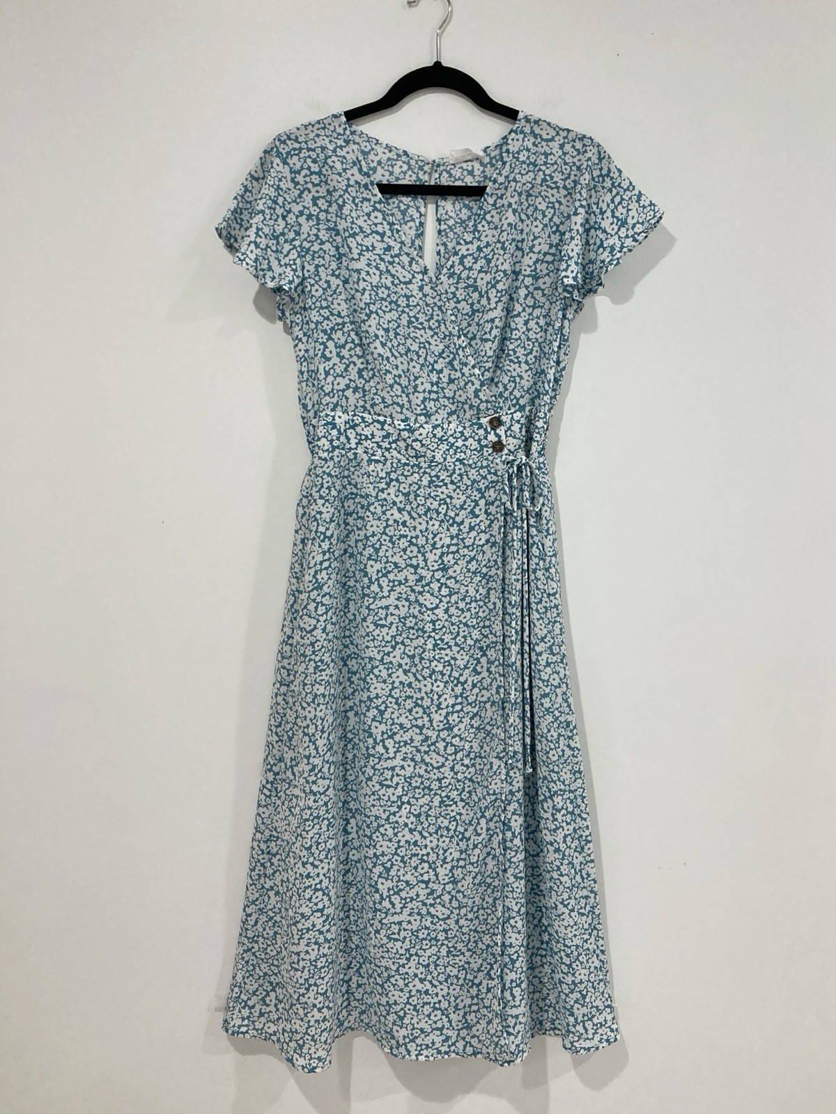 Sienna Sky Green Floral Wrap Short Sleeve Midi Dress Size M