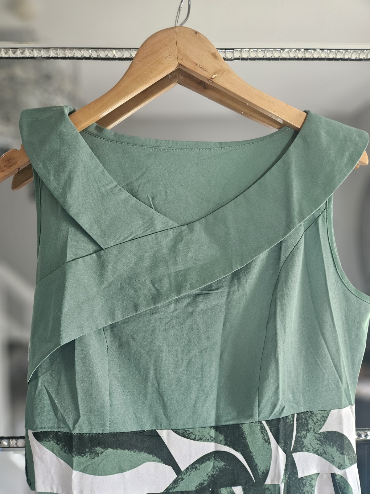 Maxi Dress Gree Leaf Pattern Short Sleeves. Chest 36 Waist 30 Length 52 Inc. Vgc