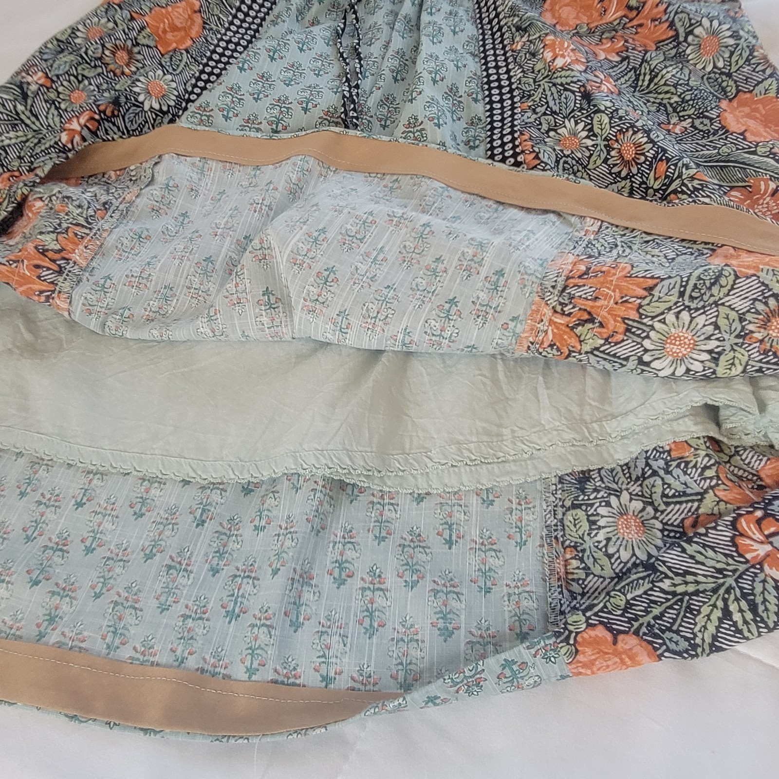 Anthropologie Sz M Astrid Tunic V Neck Floral Printed Lace Flutter Sleeve Dress