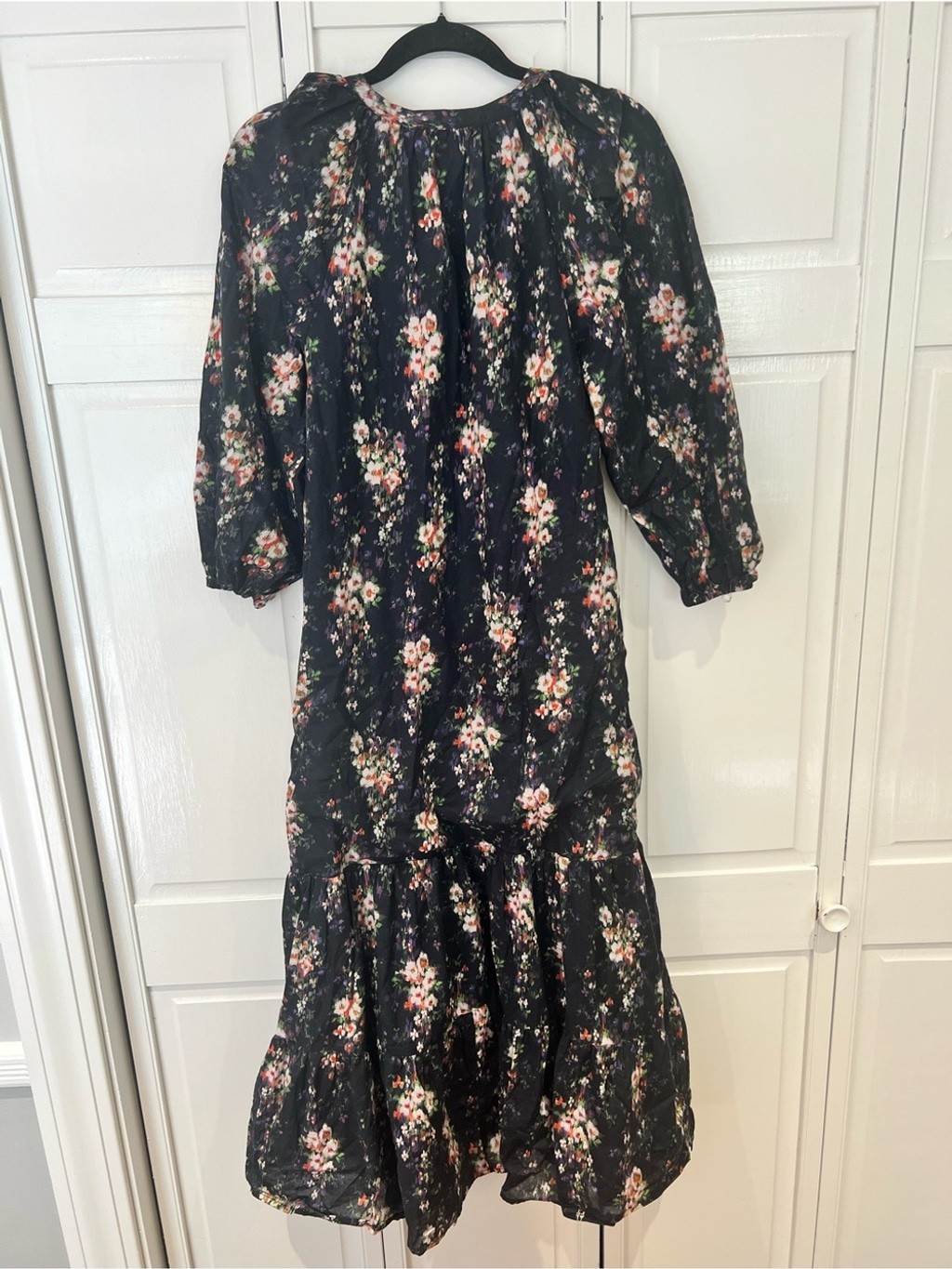 EUC Tuckernuck Floral Falling Flowers Lyle’s Maxi Dress. NOTE MISSING BELT