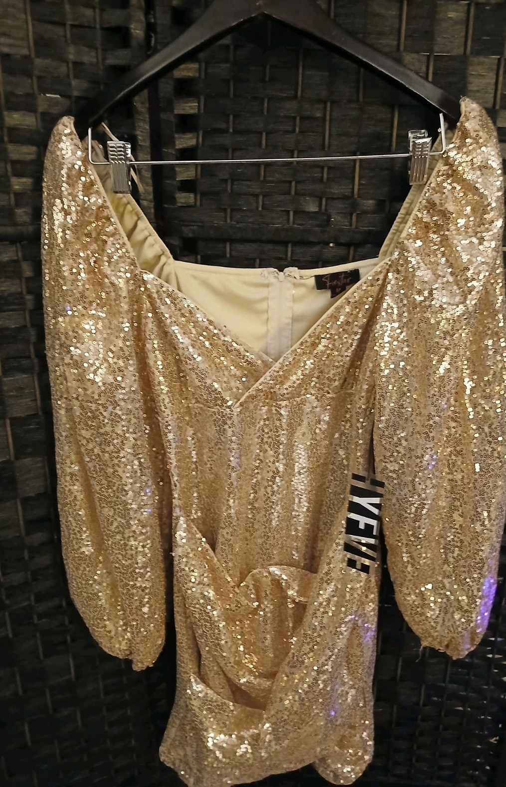 FIESTAR WOMENS Size. M ROSE COLORED SEQUINED LONGSLEEVE ZIP BACK DRESS NEW TAGS