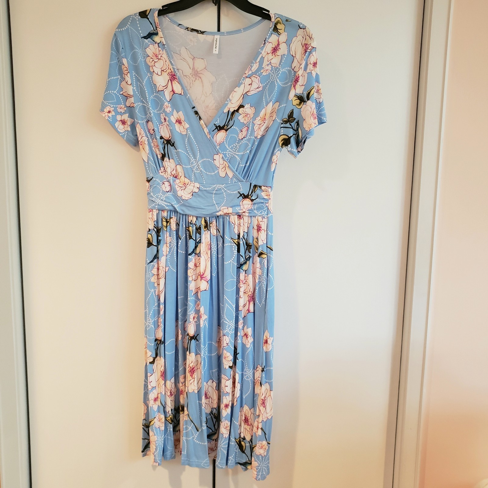 Excellent Condition Flowery Dress Size Small Spring Summer
