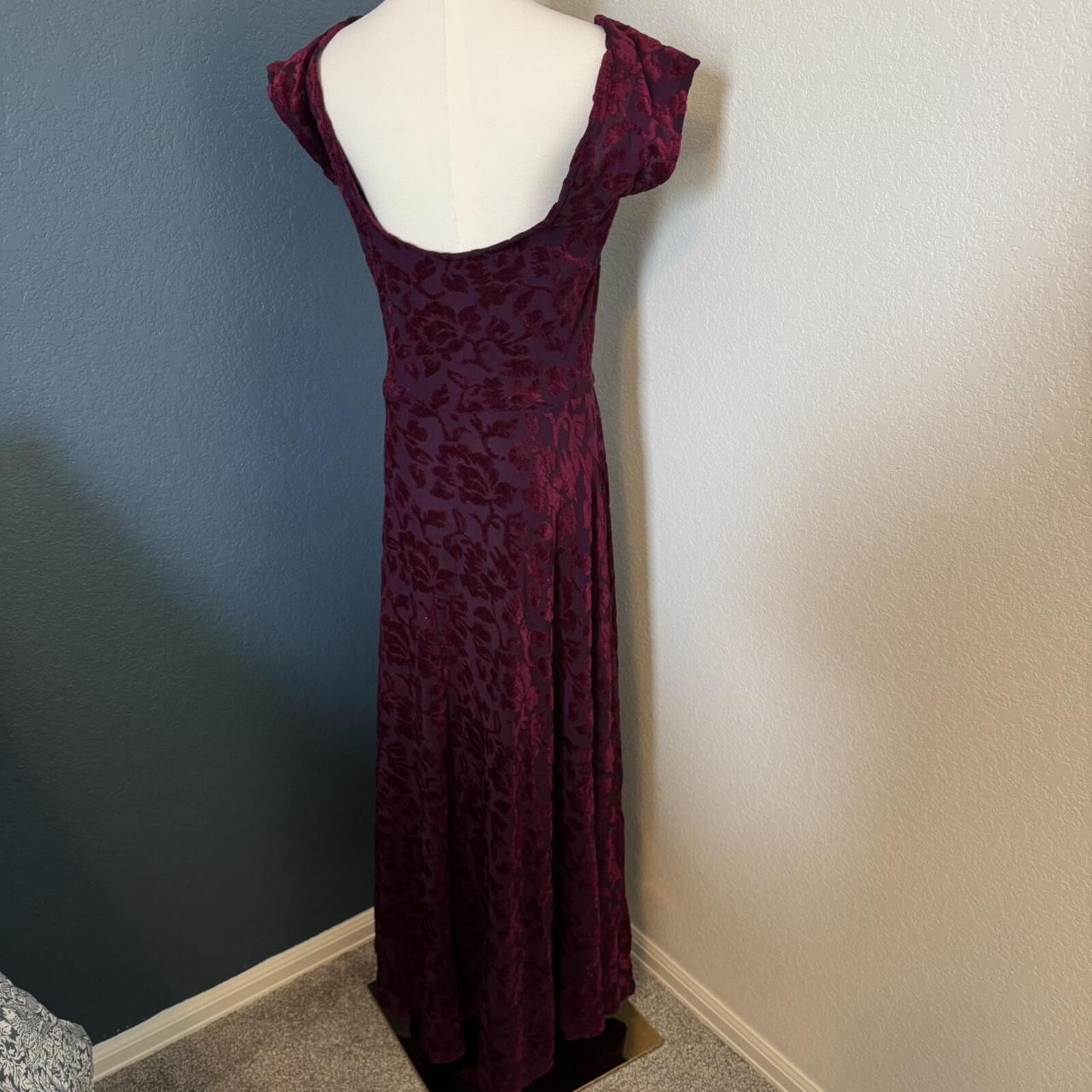 True Vintage Whimsigoth Floral Velvet Maxi Dress Gown, Open Back, Size 12