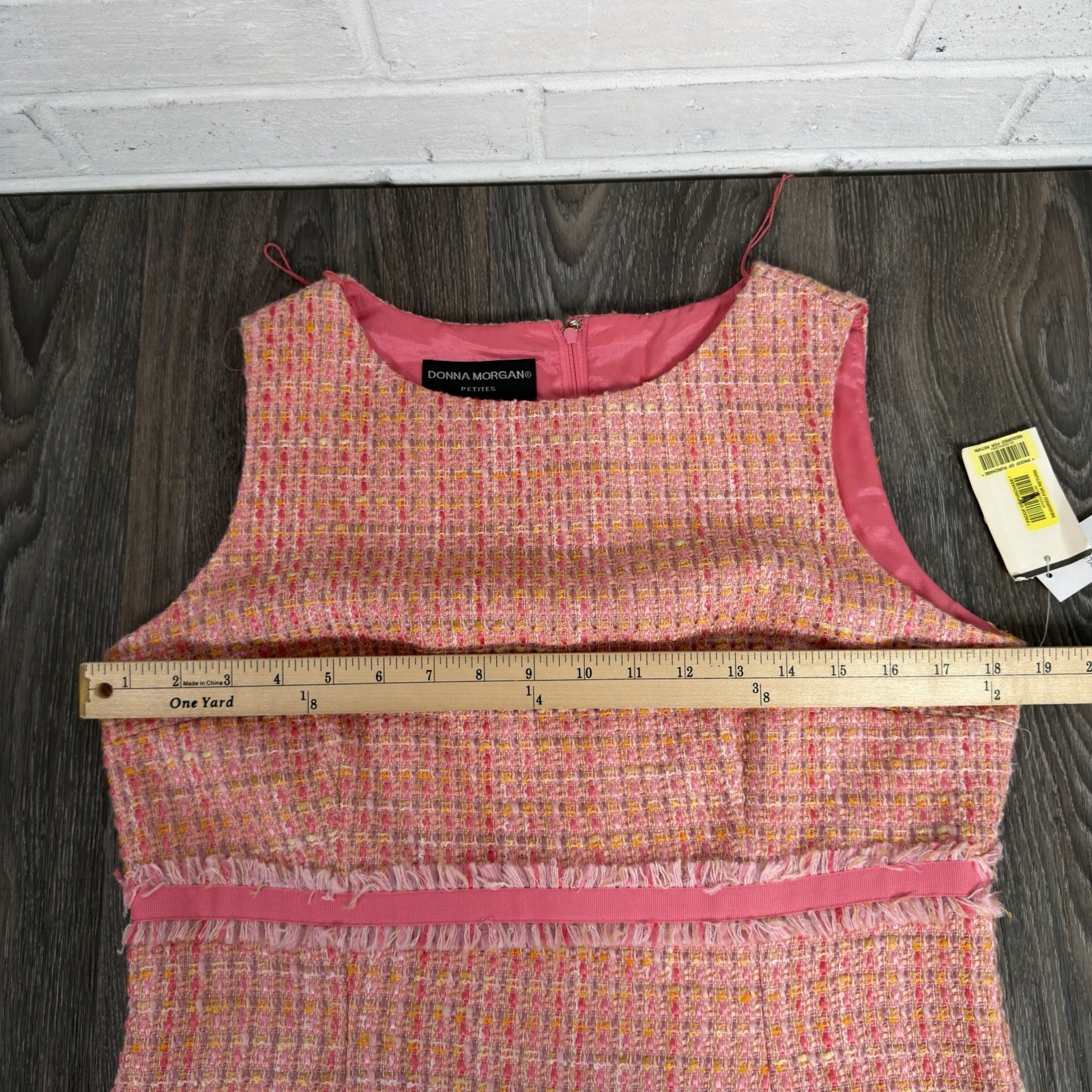 Donna Morgan Petite Sheath Dress Size 12 Pink Boucle Tweed Sleeveless Y2K New