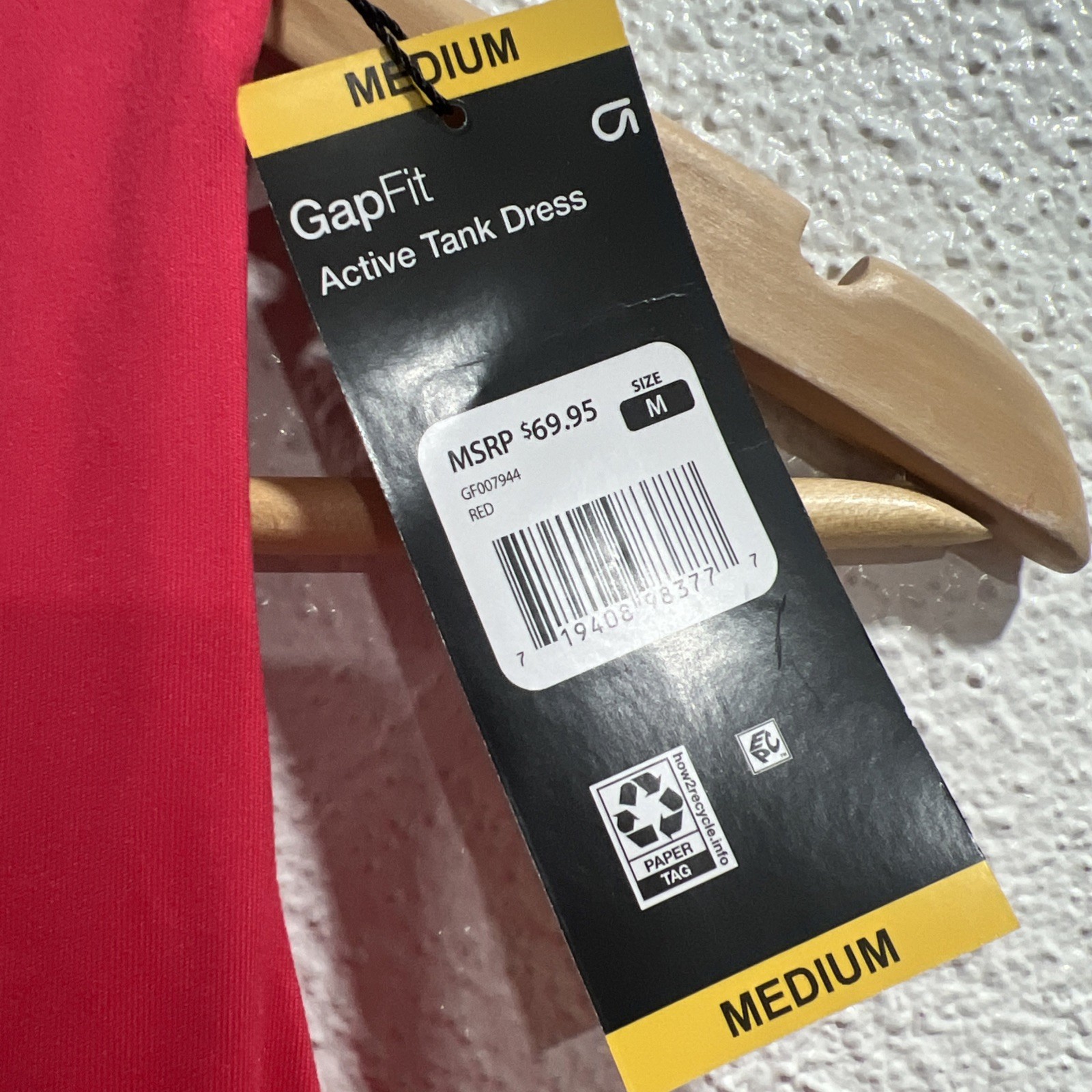 GapFit Active Dress Size Medium Red Bra Hidden Biker Shorts Pocket