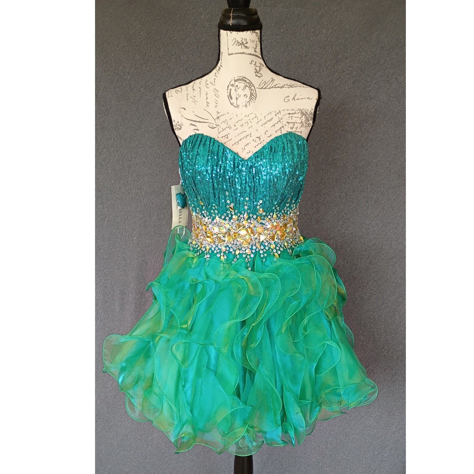 Cinderella Green Sequin Beaded Ruffle Homecoming Dress Size 10 Party Formal Prom