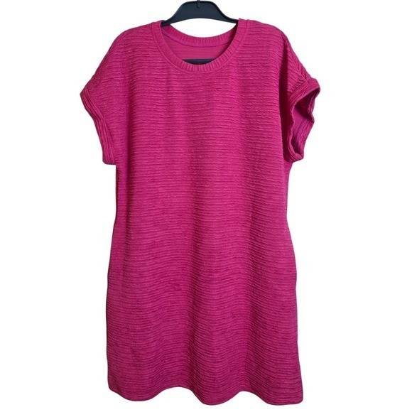 Evaless Magenta Large Textured Tunic Dress Short Sleeve Casual Shift Mini