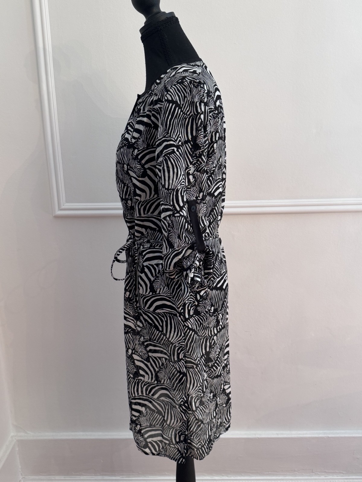 Trina Turk Size 6 Black White Zebra Print 100% Linen Midi Dress Belt Made USA