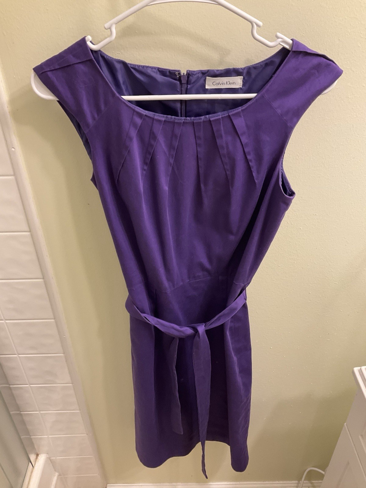 Calvin Klein sleeveless pencil dress purple pleated belt knee length size P
