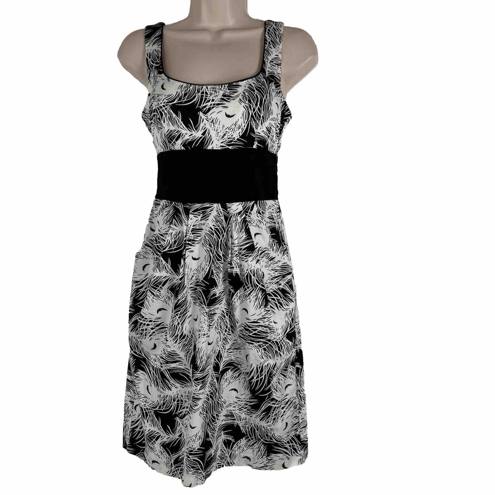 B.Smart Sheath Dress Women’s Size 4 Sleeveless Knee Length Side Pockets Belted