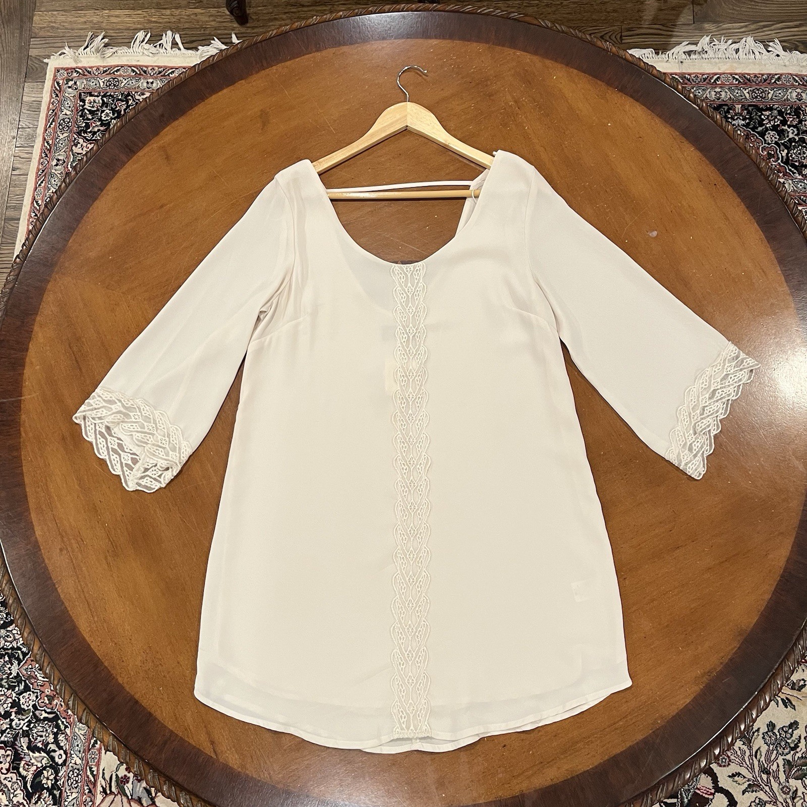NWT ASTR Lace Shift Mini Dress Ivory Medium Boho 3/4 Sleeve Scoopneck