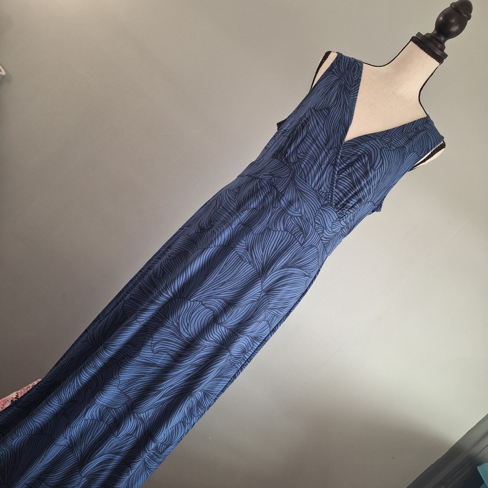 L.L. Bean Sleeveless Vneck Baby Doll Jersey Knit Maxi Dress Womens L Blue…