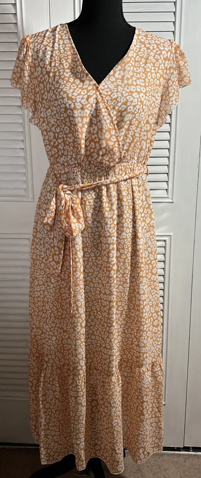 OWIN Brand dress size med Bust 19” NWT
