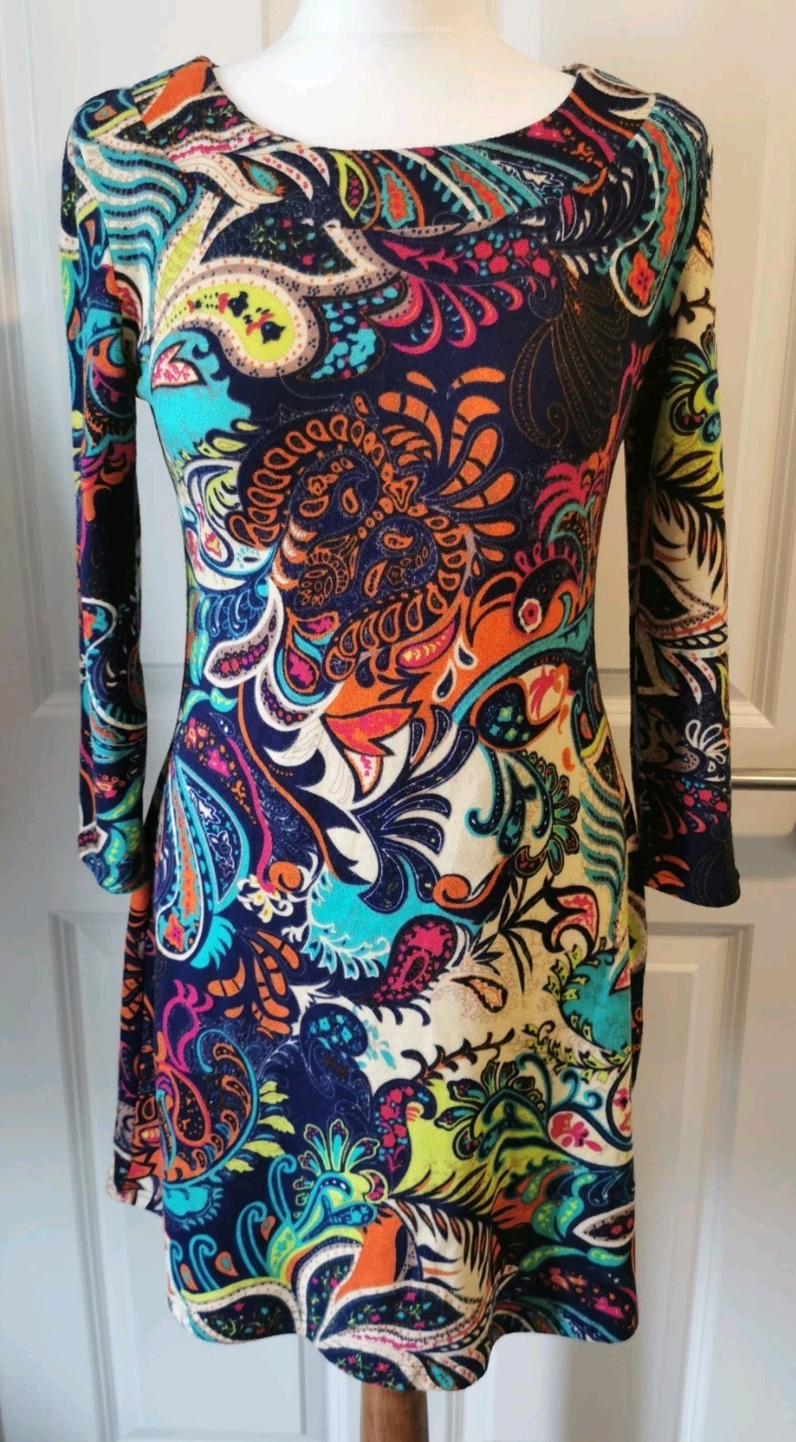 IZABEL LONDON BRIGHT PAISLEY PRINT JERSEY DRESS SIZE 8 FITTED SHORT MINI RETRO