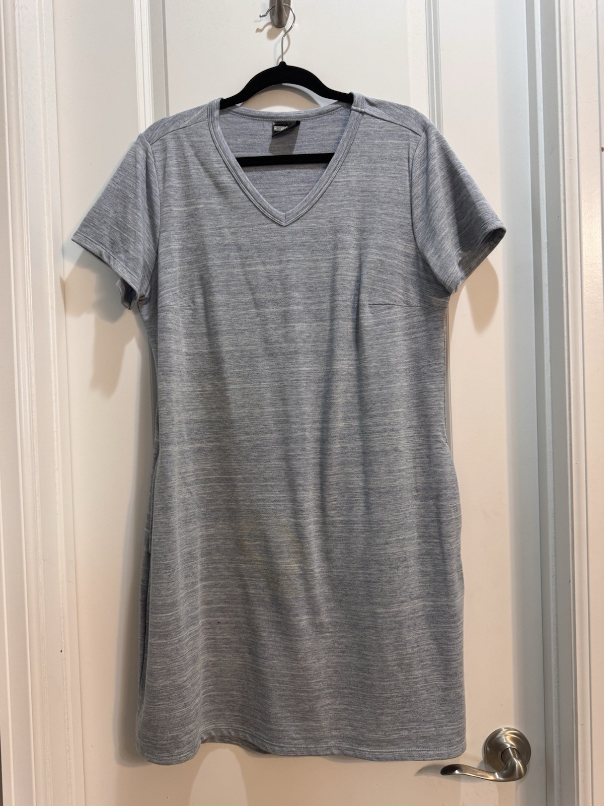 32 Degrees Cool Light Blue Dress Large Slide Pockets Armpit To Armpit 20”