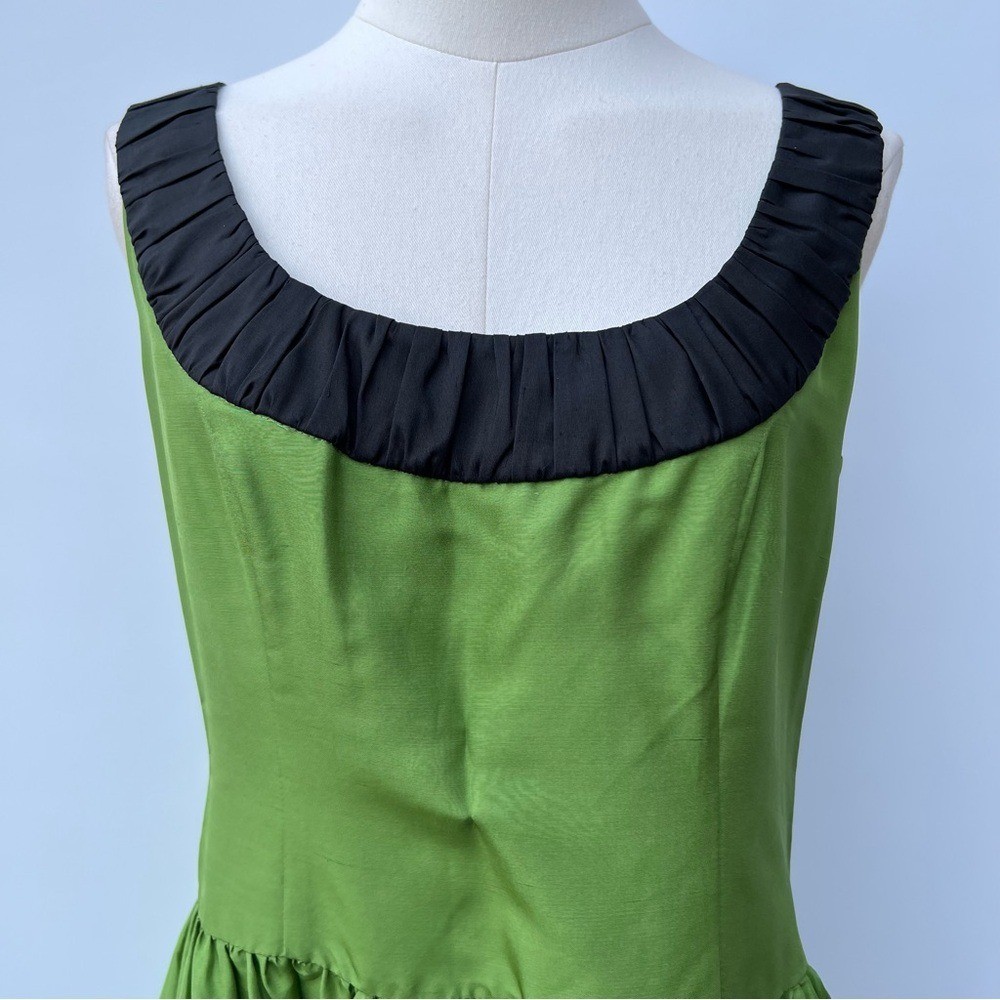Kensie Silk Striped Flare & Fitted Sleeveless Green Dress Size M