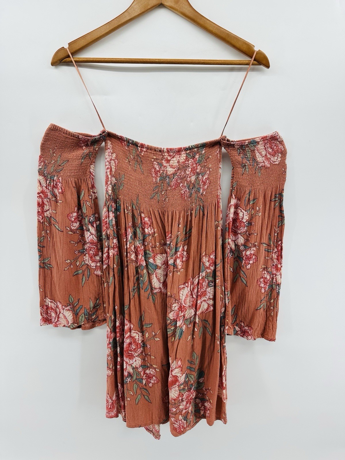 Billabong Off The Shoulder Floral Mini S Boho Festival Peasant SmockedDress HH27