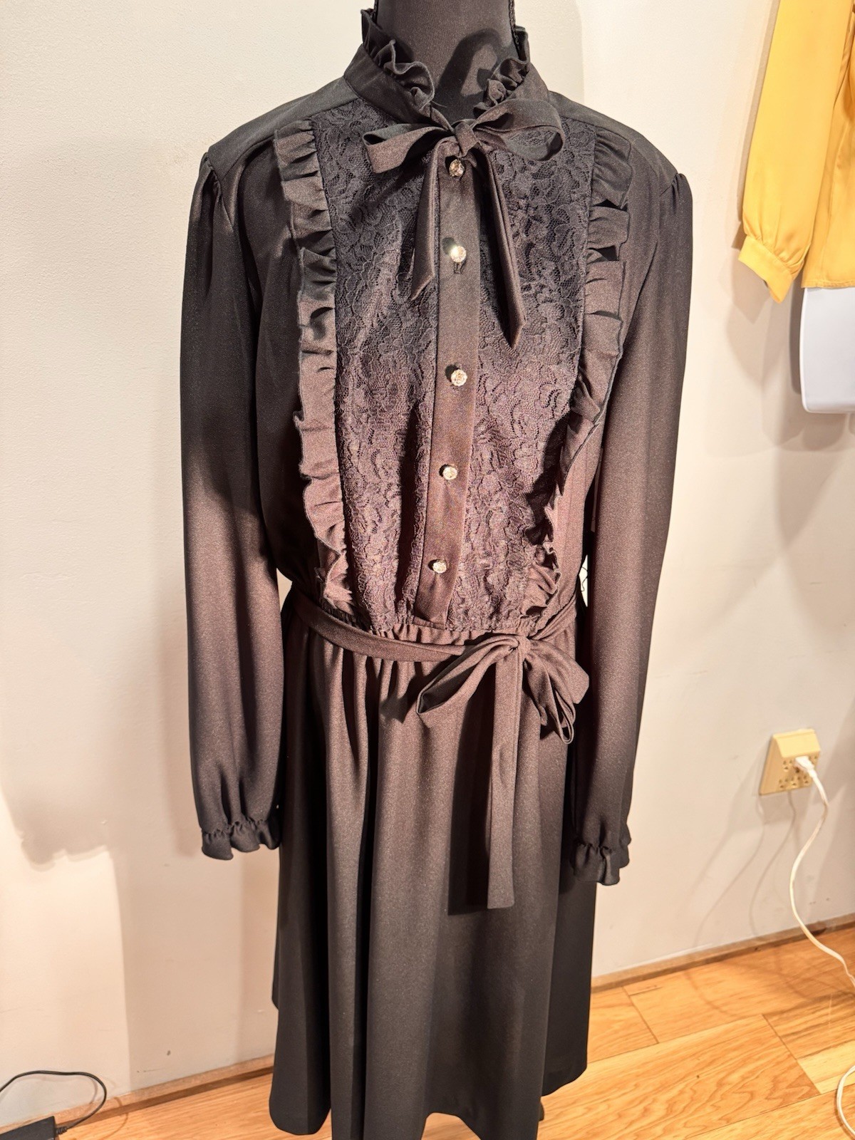 Vintage Jane Baar New York Black Shirt Dress Long Sleeve Button Front Lace