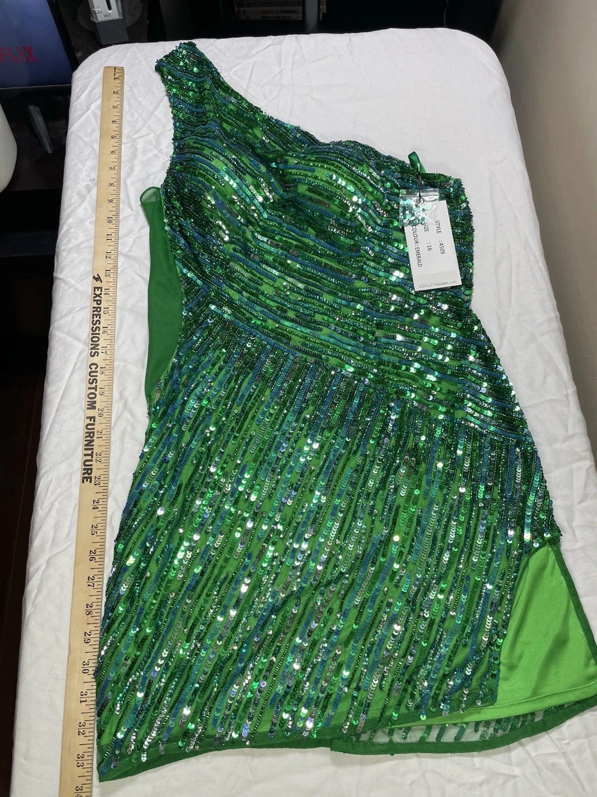 Ashley Lauren Prom Dance Dress One Strap Green Sequence And Mesh Size 16 NWT
