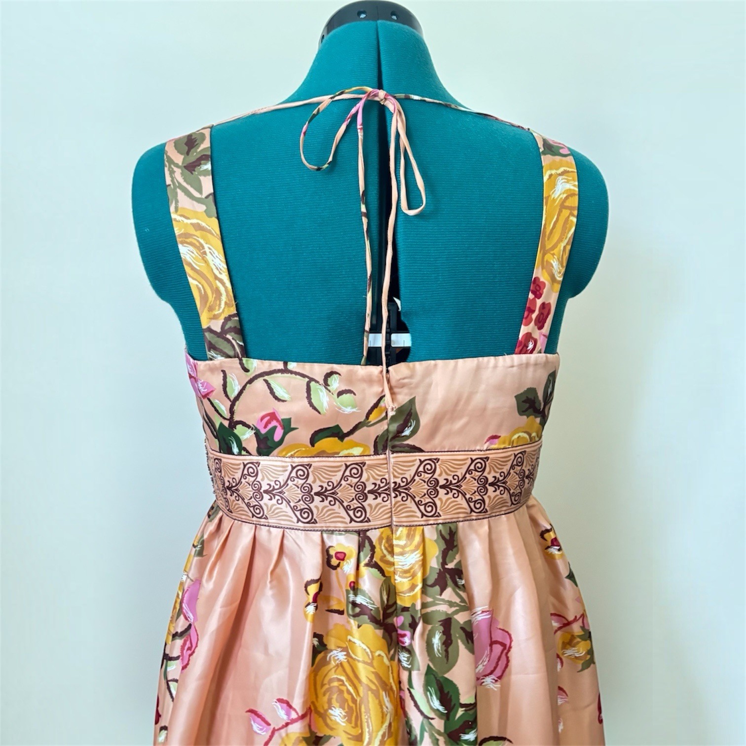 Forever Twenty One Peach Floral Satin Fit & Flare V-Neck Beaded Dress L