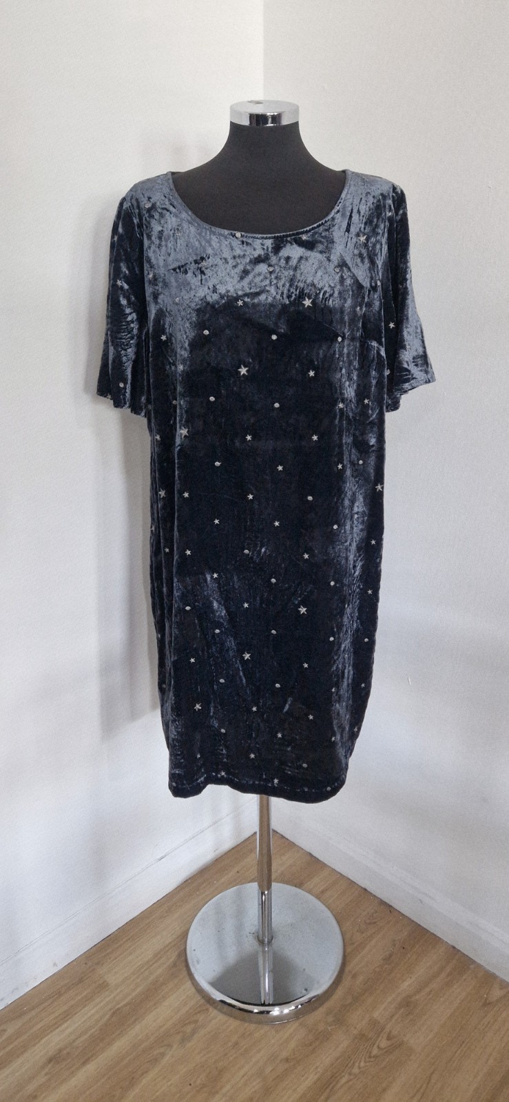White Stuff velvet dress siz 16 navy blue READ embroidered party stars Christmas