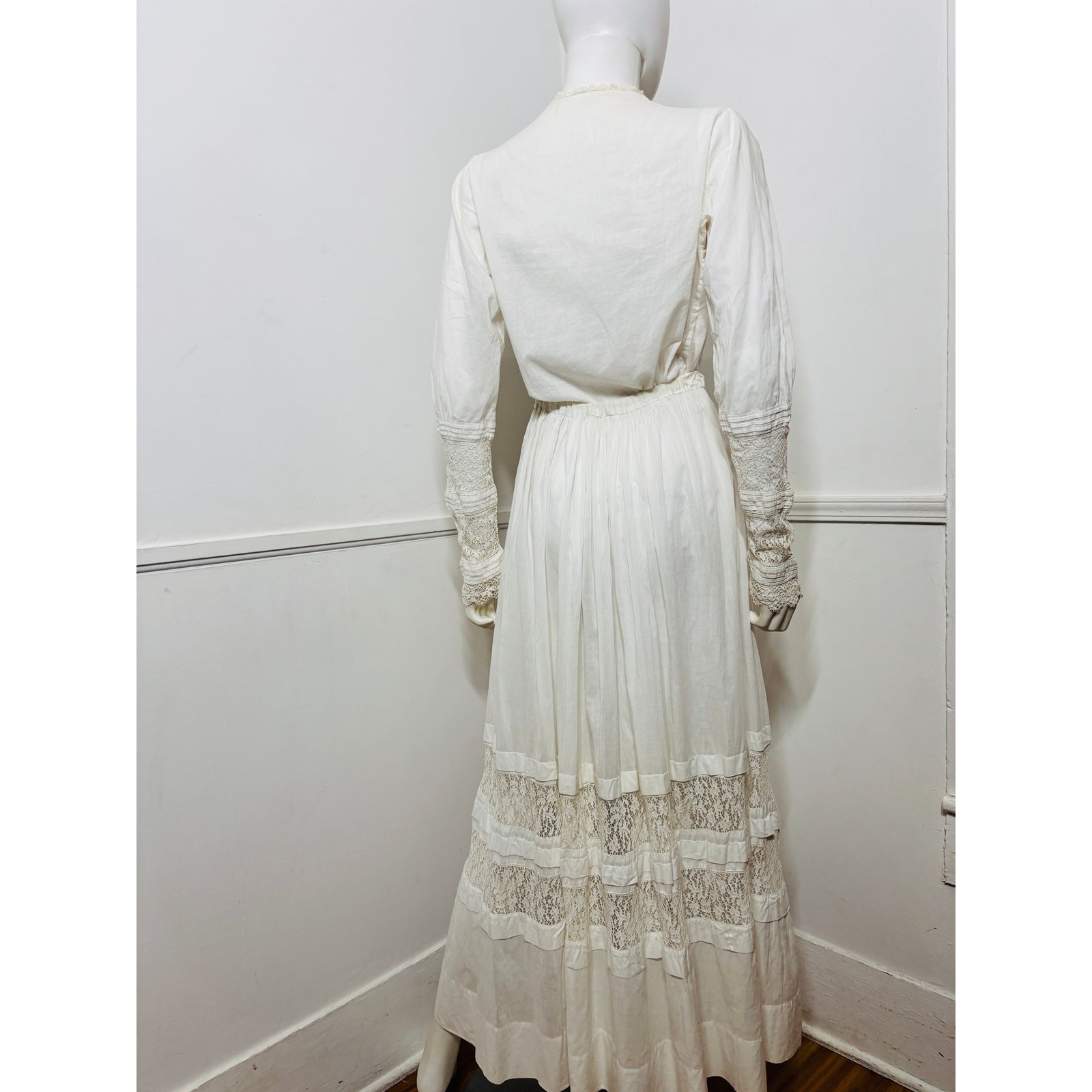 Small to Medium Edwardian 1900s Antique Cotton Blouse and Skirt Set
