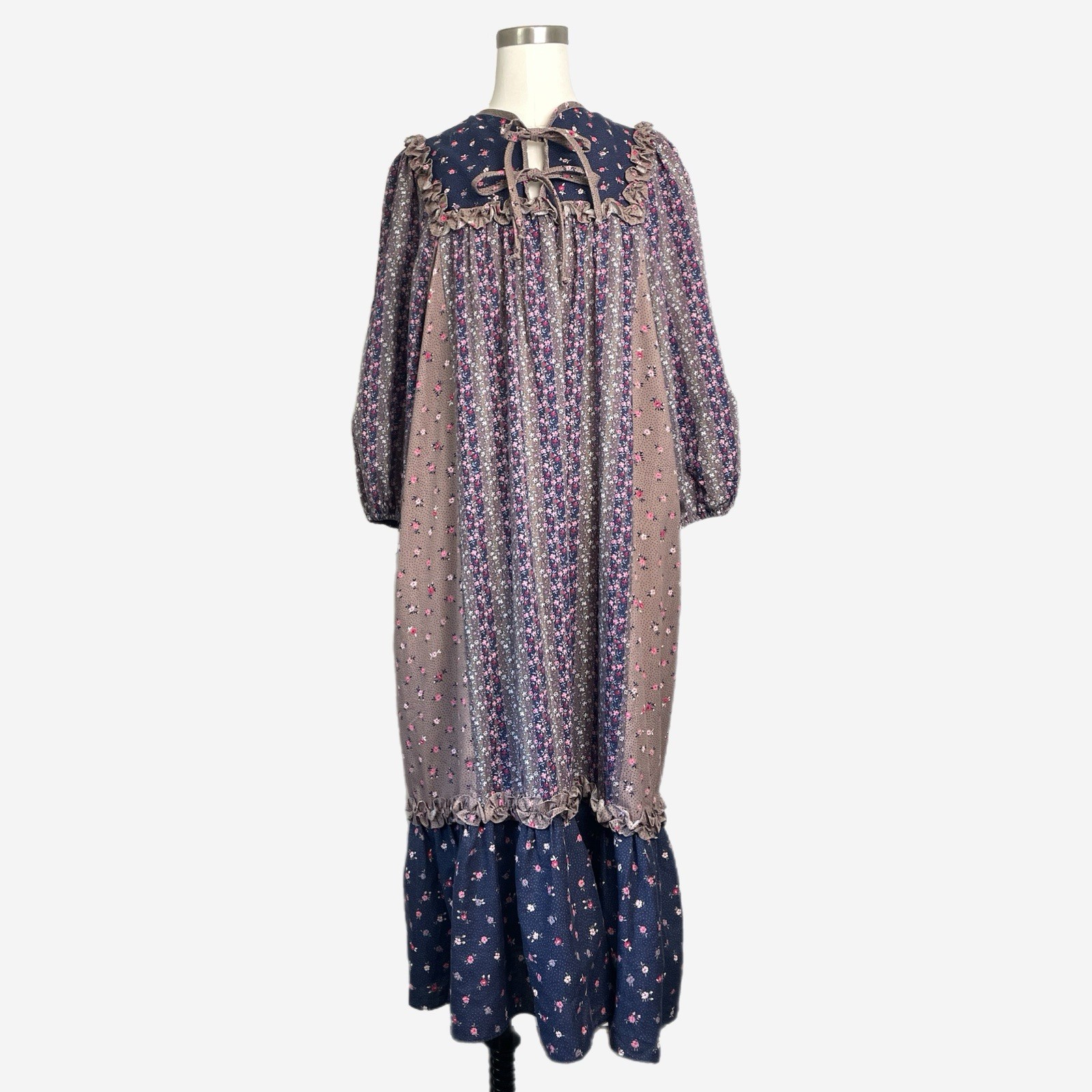 Vintage 60s/70s Two Ems Prairie Mixed Ditsy Floral Ruffle dress Cottagecore M/L