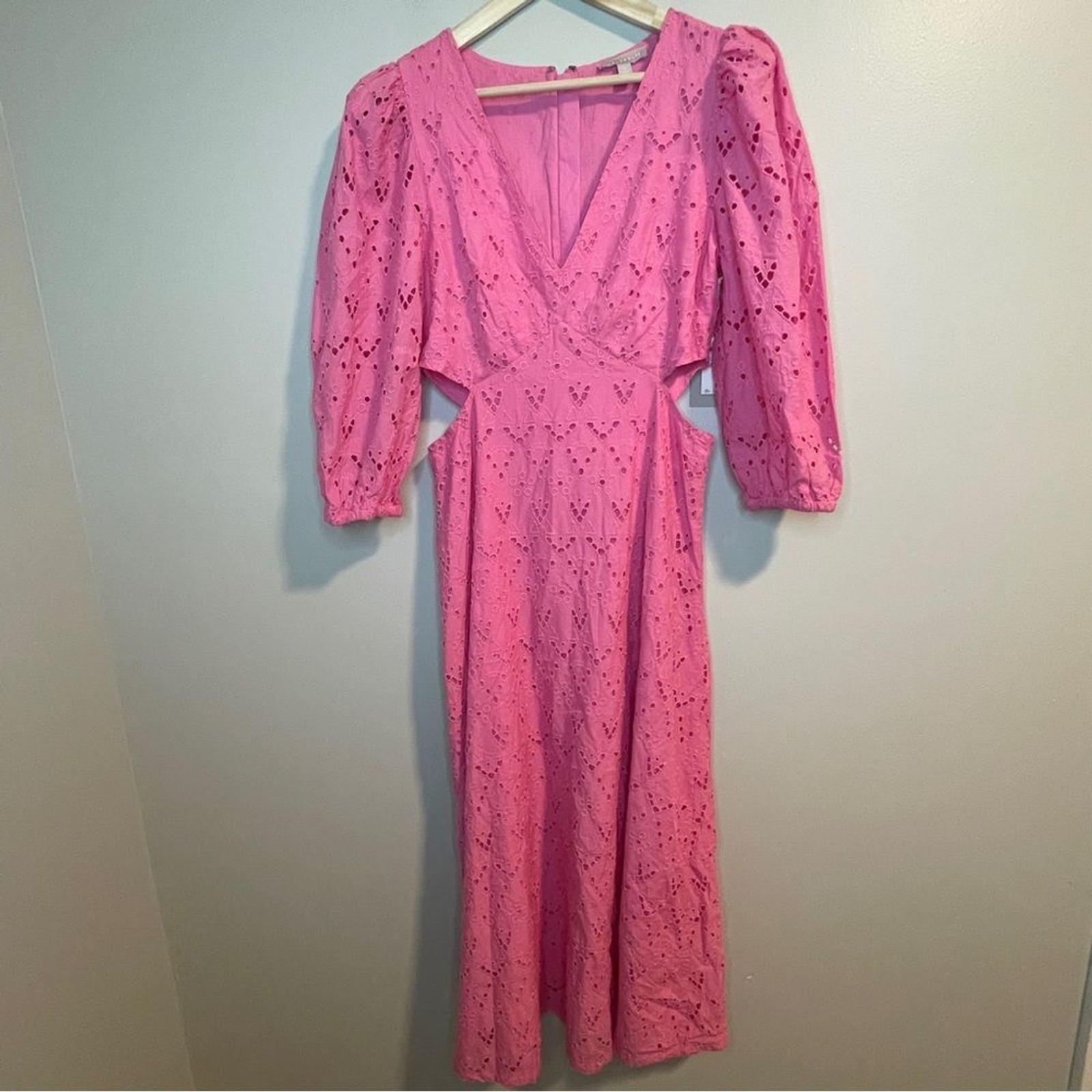 CHELSEA28 Eyelet Embroidered Cutout Bracelet Sleeve Midi Dress Pink SIZE M