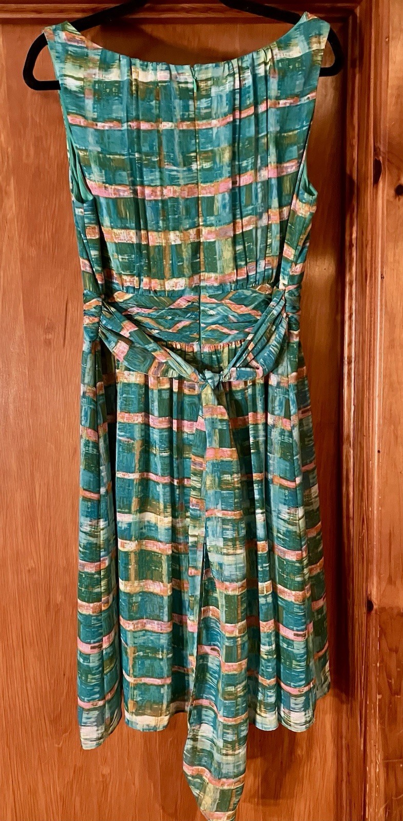 Green Multicolor Striped Sleeveless Scoop Neck Knee Length Dress