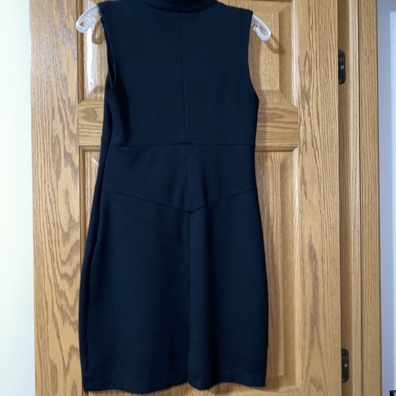 Comfortable And Classic Kenzie Pretty Sleeveless Black Dress Size M