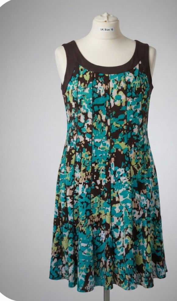 Women’s Dress Sleeveless 42 Long Size 10 SANDRA DARIEN Polyester Spandex VGC