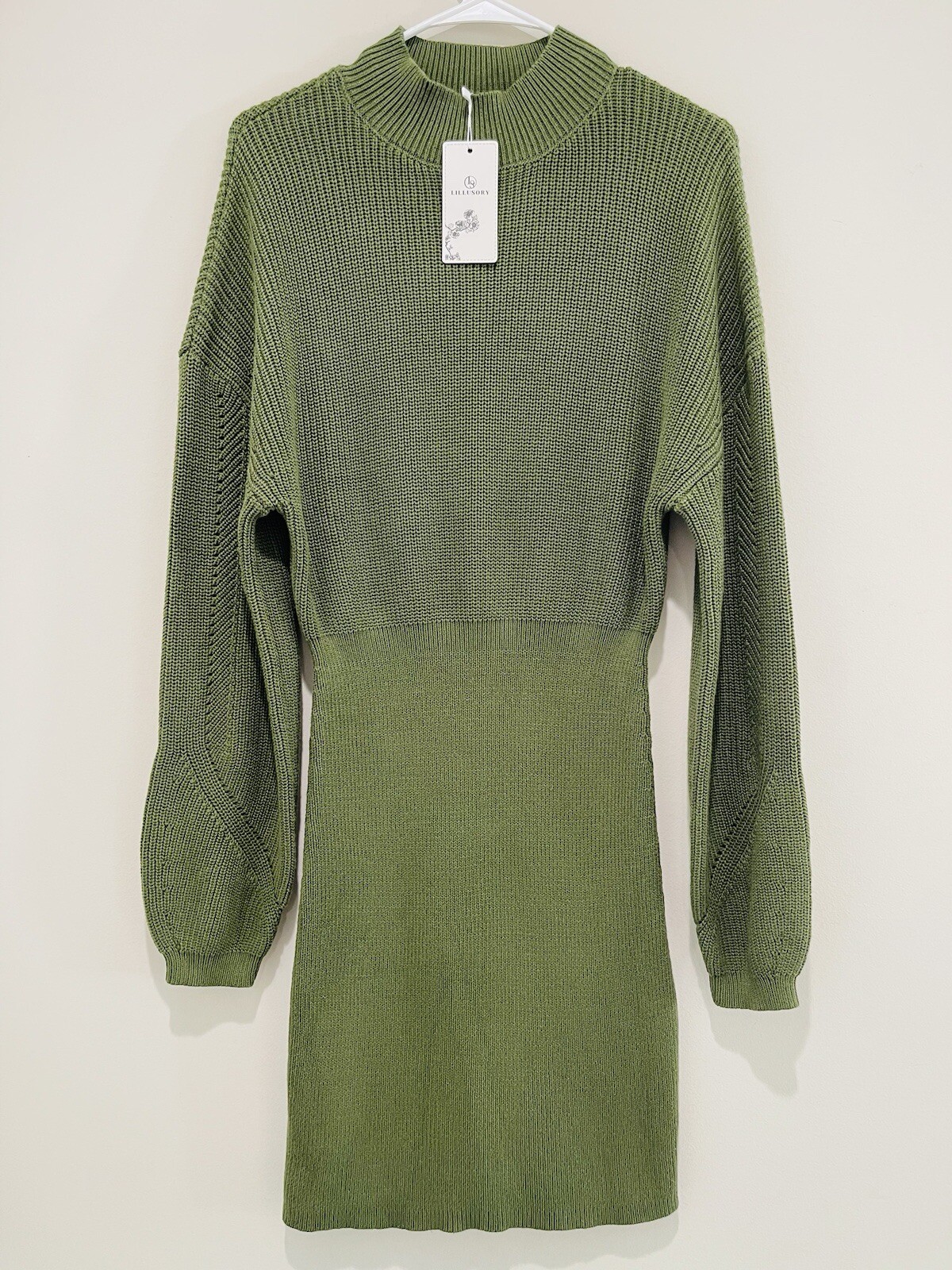 NWT LILLUSORY Women’s Bodycon Pullover Sweater Dress Green Mock Neck Trendy Sz M
