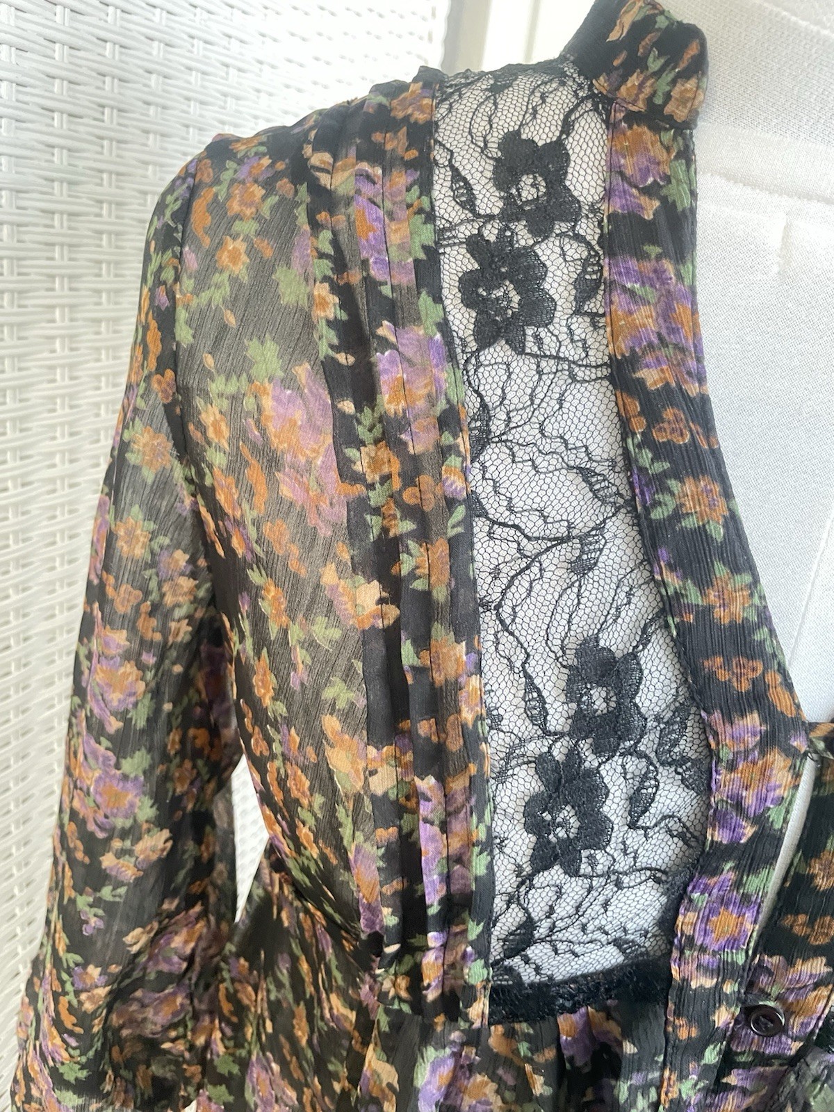 Buckle Daytrip Floral Sheer Tunic Mini Dress V-Neck 3/4 Sleeve