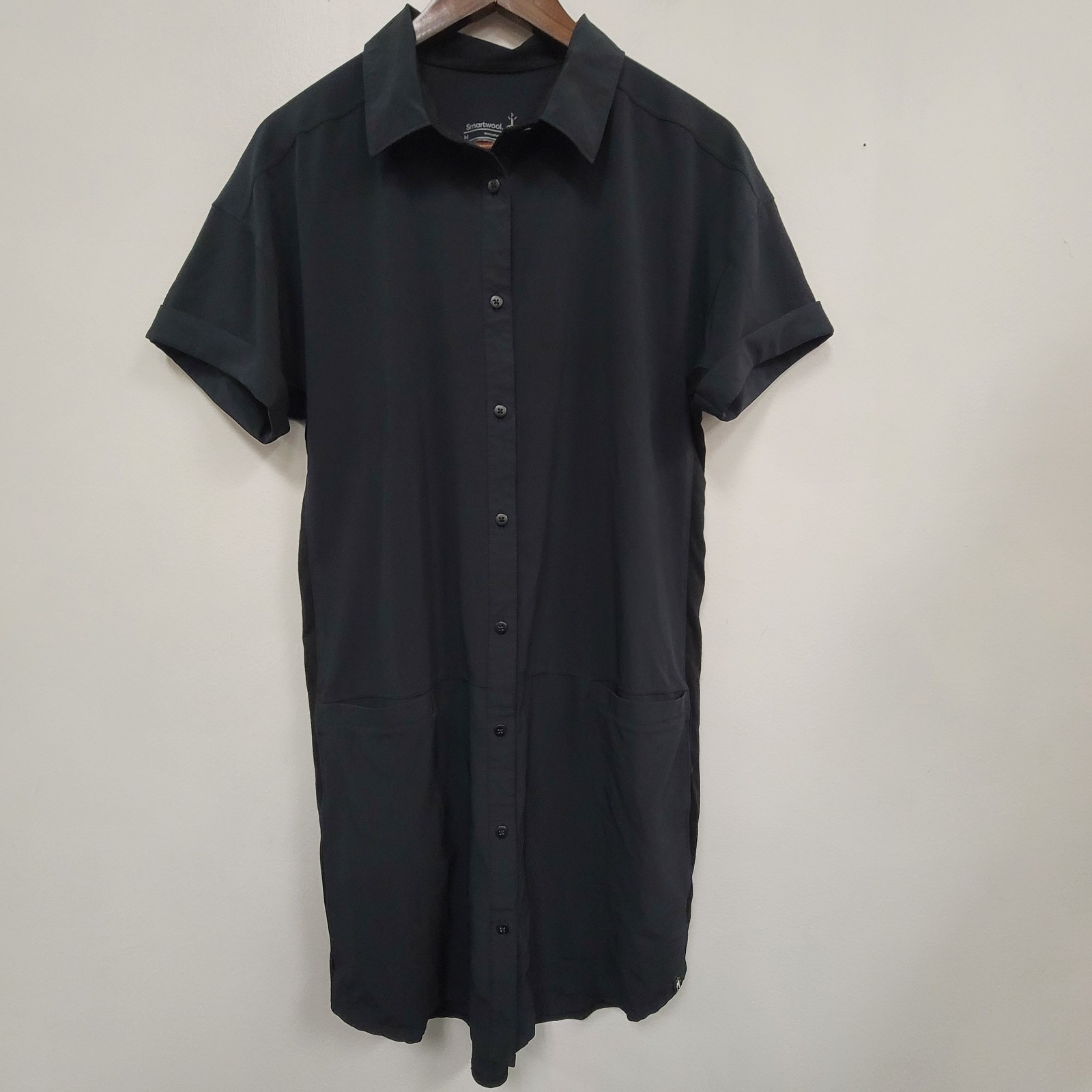 Smartwool Womens Merino Sport Button Shirt Dress Size M Black Short Sleeve