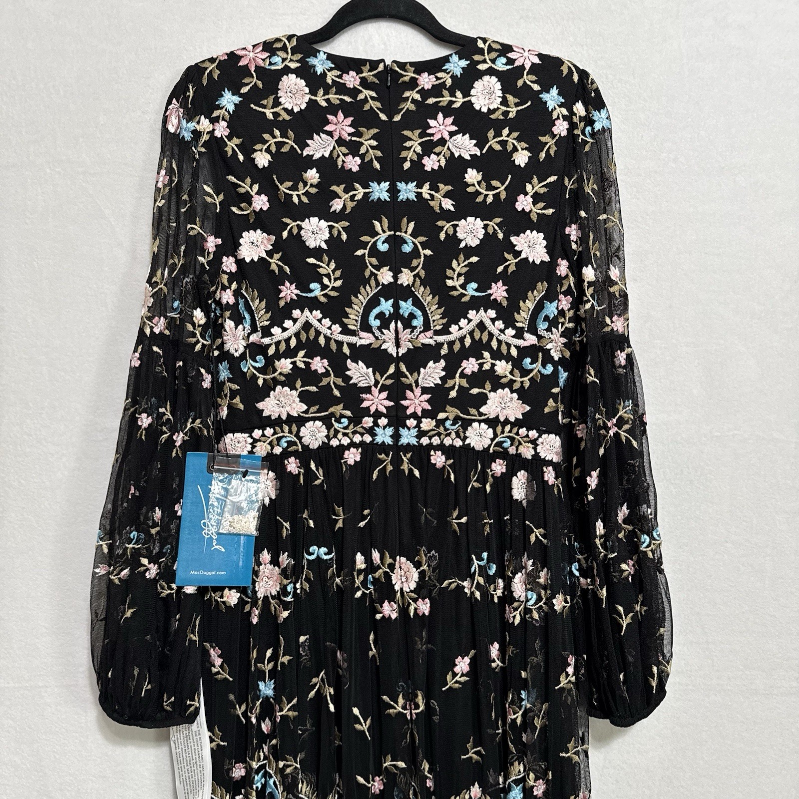 Mac Duggal 35111 Embroidered Floral Gown Black Long Bishop Sleeve Size 8 NWT